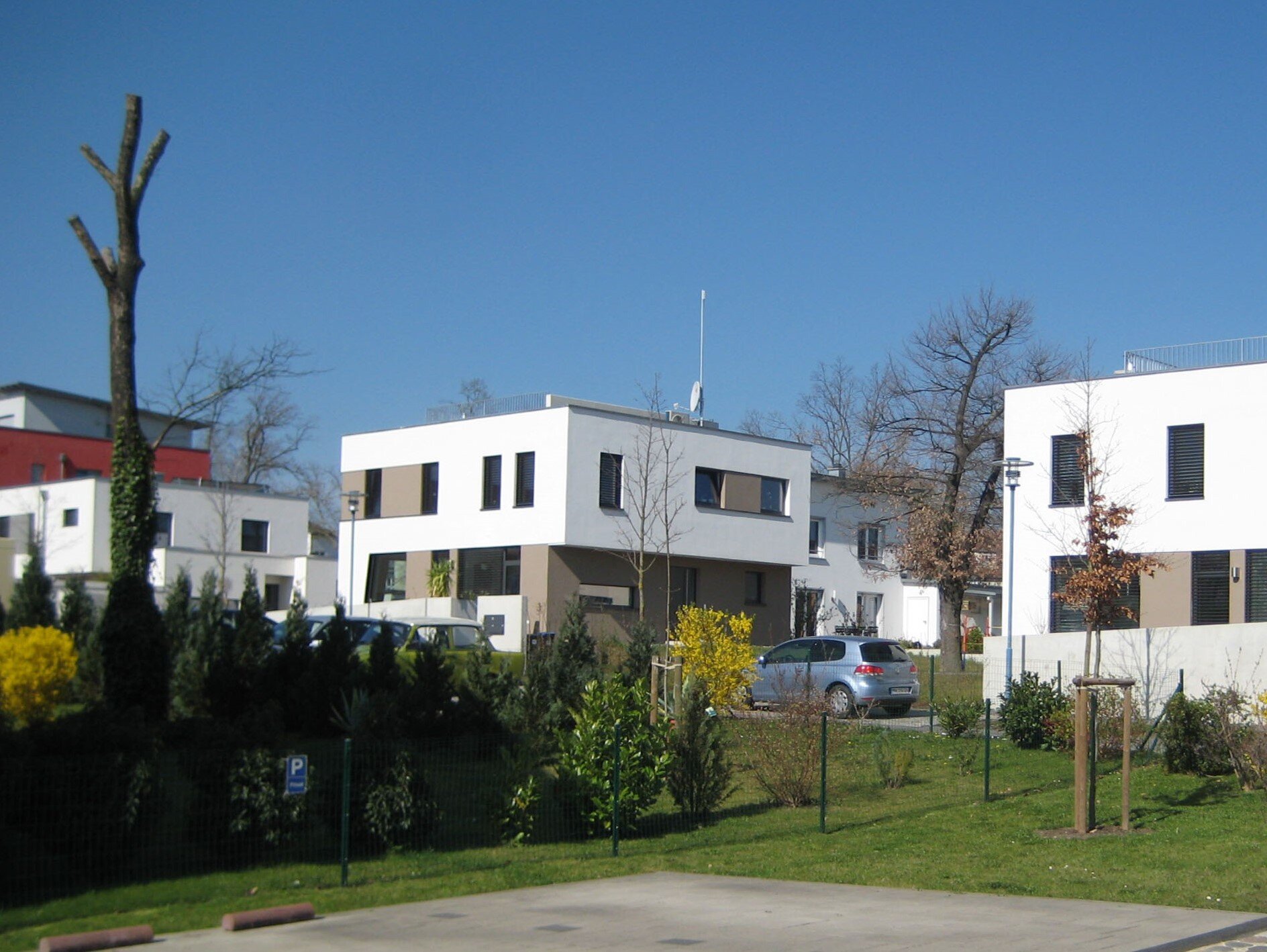 Symbolbild mit Einfamilienhäusern in Heide-Süd