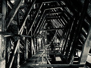 Blick in den Dachstuhl der Ulrichskirche