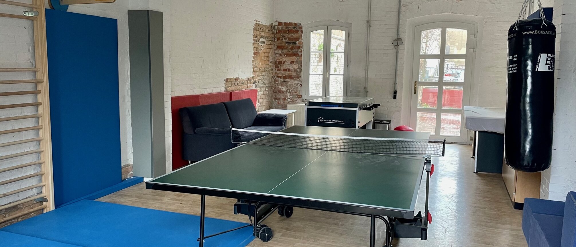 Sportraum mit Beschäftigungsmöglichkeiten