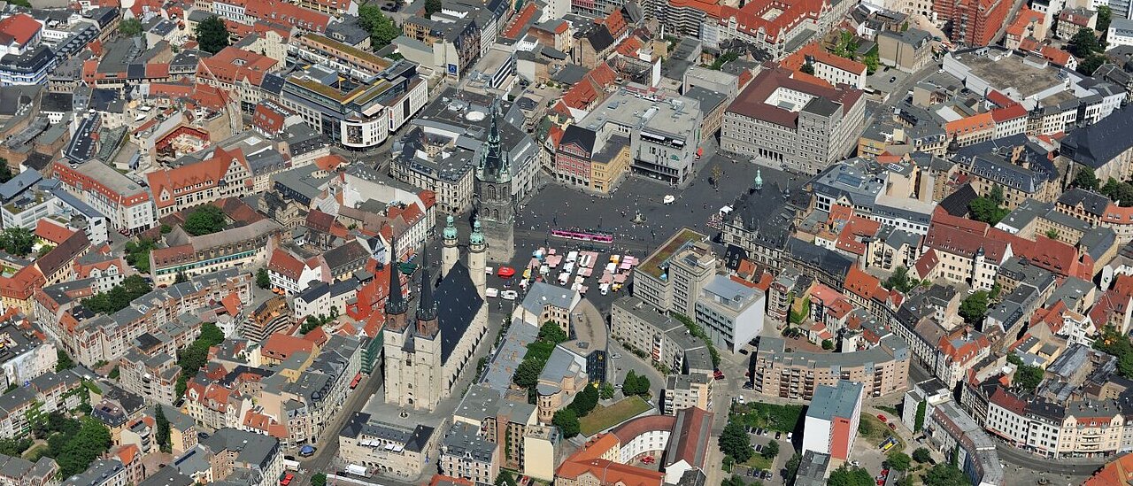 Schrägluftbild von der Altstadt, Quelle: Hajo Dietz Luftbildfotografie, 2012